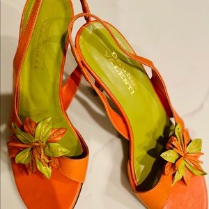 VTG Bruno Valenti Italian slings! These add a funk vibe to any jeans and a tee!